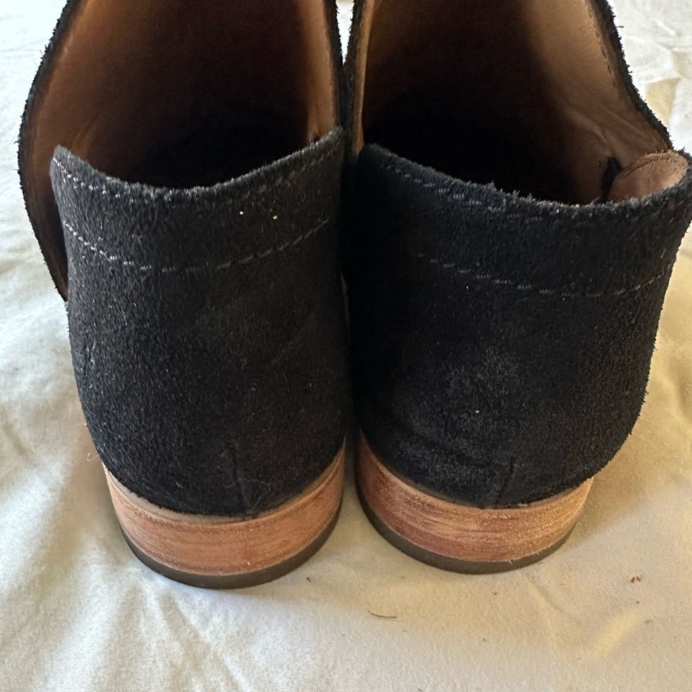 Frye Women’s Elyssa Black Suede Leather Shootie, Size 7 - Picture 4 of 10